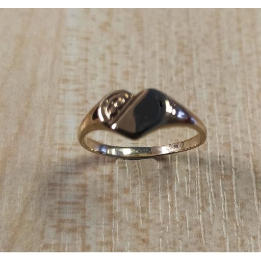 Childs 9ct Gold heart ring.